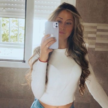 AlluringHanna from Glasgow City,United Kingdom